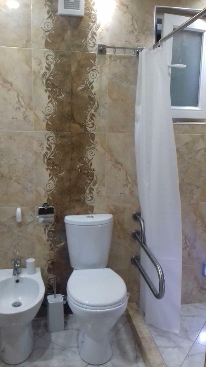 Apartment B O R A Tskhaltubo Esterno foto
